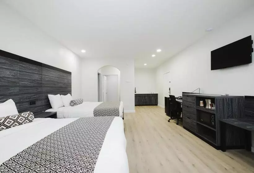 Hotelli Sapphire Inn And Suites