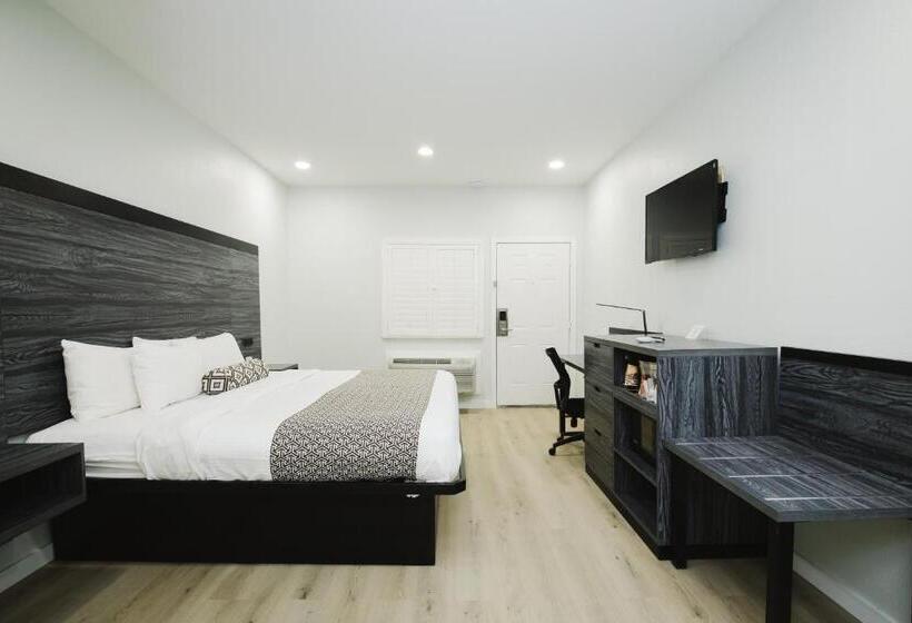 בית מלון כפרי Sapphire Inn And Suites