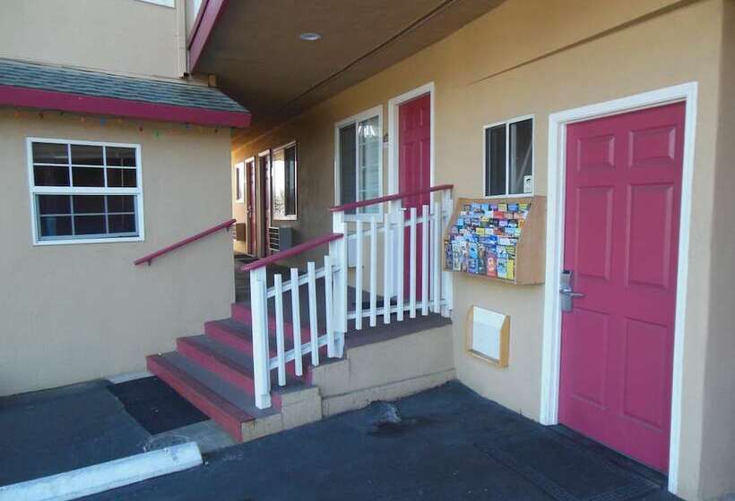 فندق Sealamp Inn