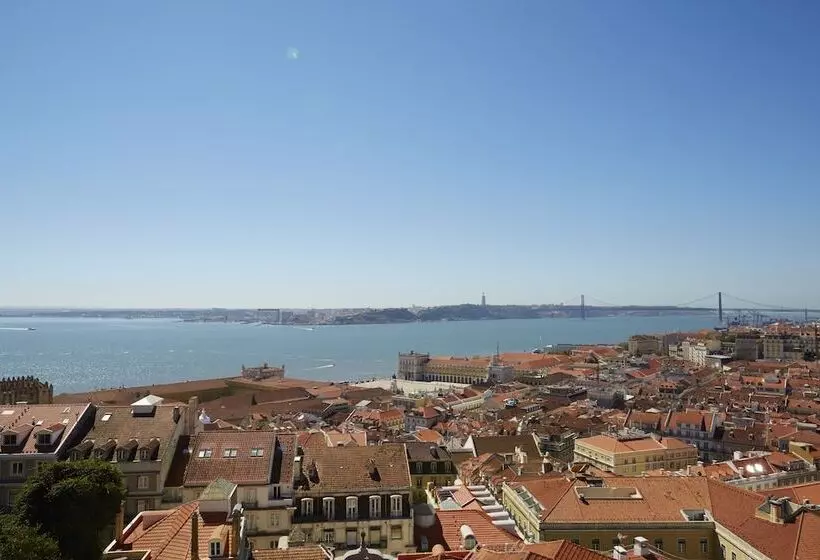 هتل Solar Dos Mouros