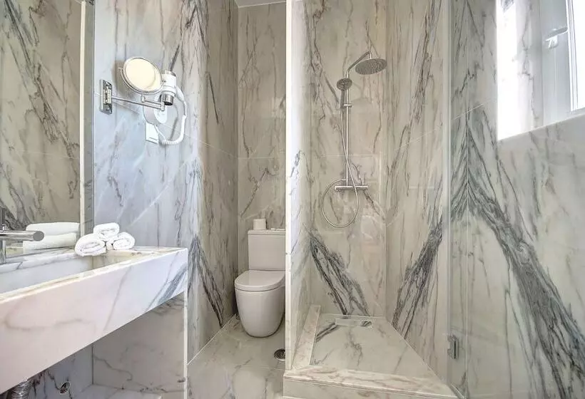 هتل Solar Dos Mouros