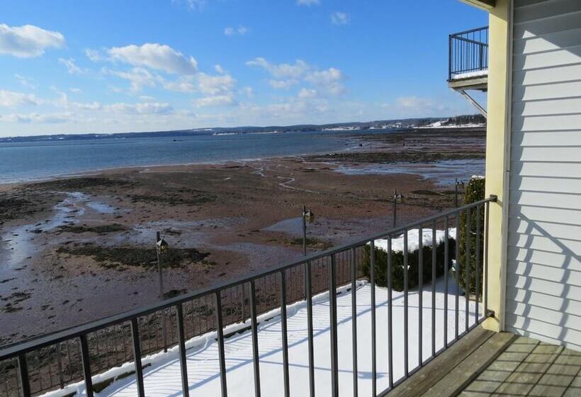 هتل St Andrews Inn & Suites