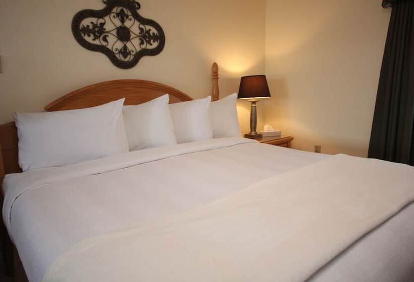 هتل St Andrews Inn & Suites