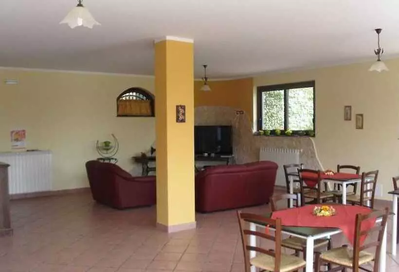 مبيت وإفطار La Porta Dell Etna   Nicolosi