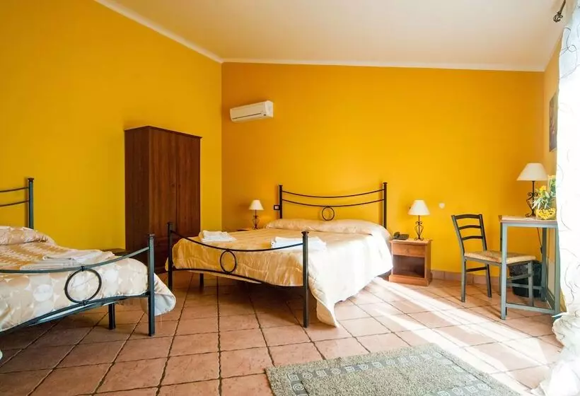 مبيت وإفطار La Porta Dell Etna   Nicolosi