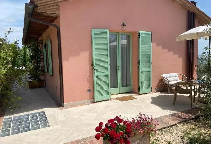 مبيت وإفطار Villa Cicolina