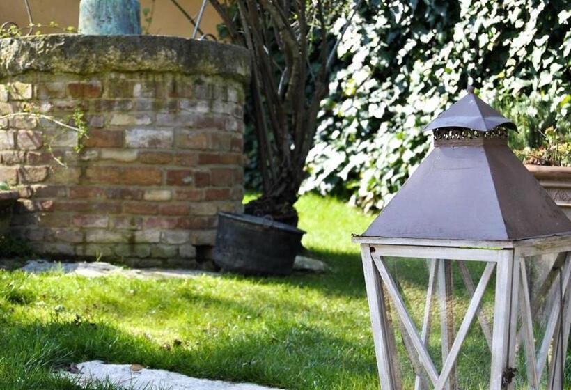 Bed and Breakfast Villa Cicolina