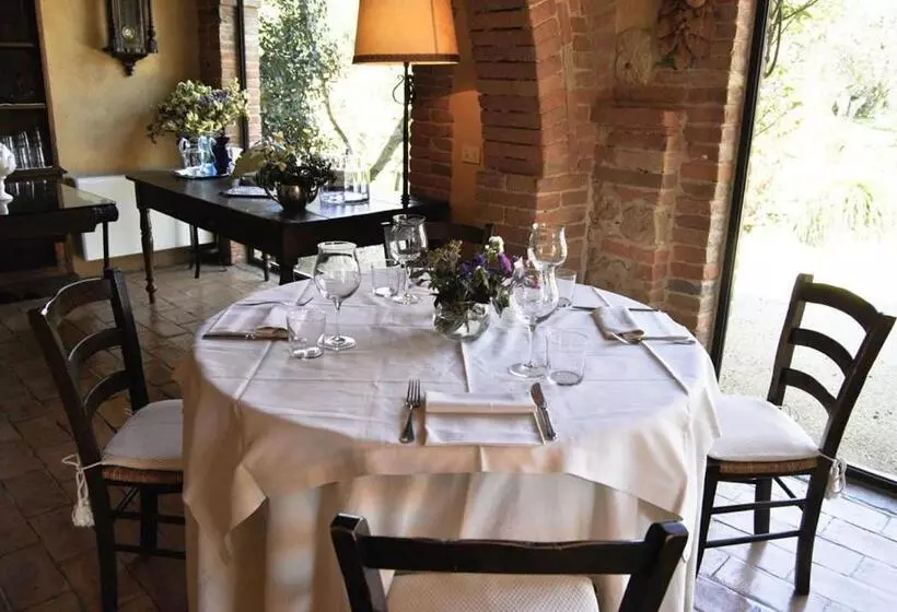 مبيت وإفطار Villa Cicolina