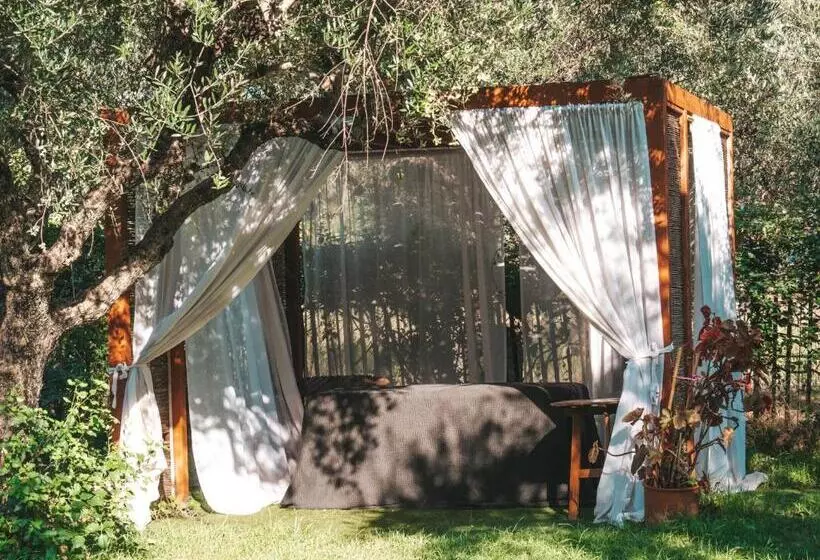 Castelli Hotel Adults Only