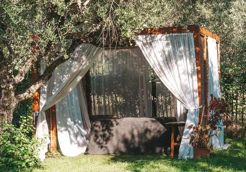 Castelli Hotel Adults Only