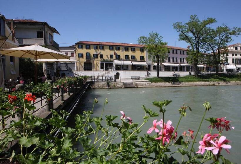 בית מלון כפרי Albergo Alla Campana