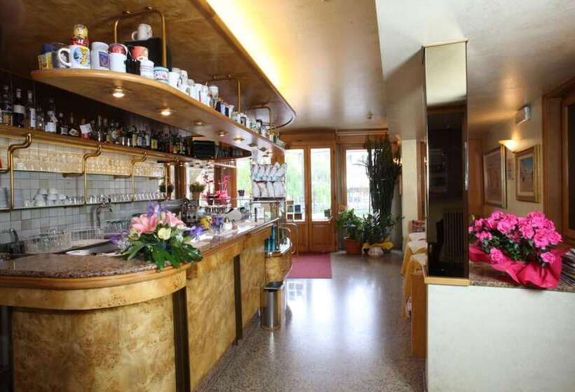 בית מלון כפרי Albergo Alla Campana