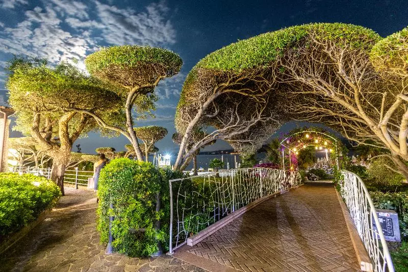 Club Saraceno Bovis Hotels