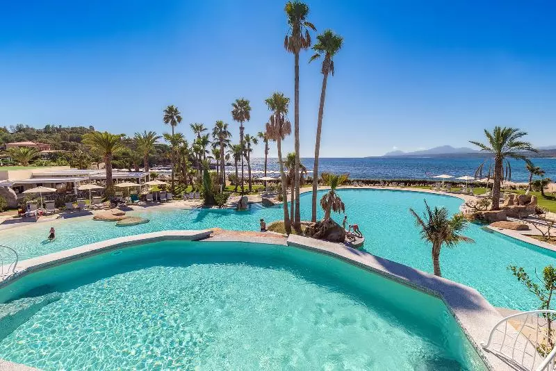 Club Saraceno Bovis Hotels