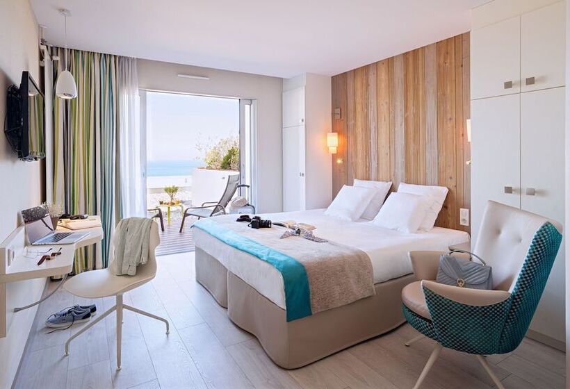 ホテル De La Baie  Thalassotherapie Previthal