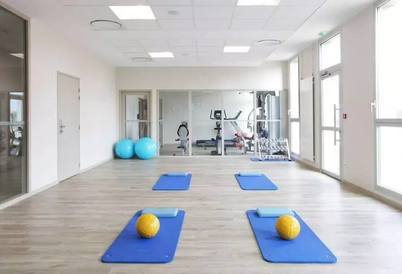 ホテル De La Baie  Thalassotherapie Previthal