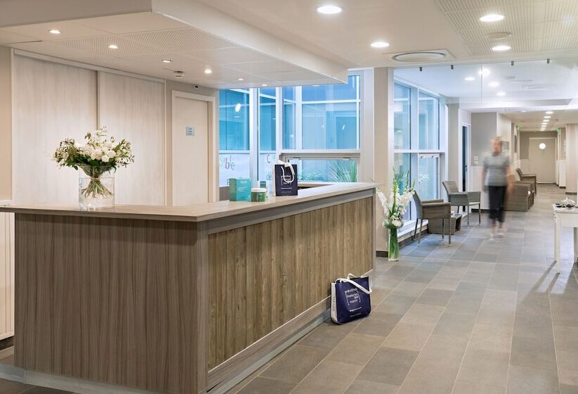 ホテル De La Baie  Thalassotherapie Previthal