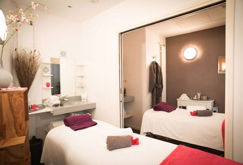 ホテル De La Baie  Thalassotherapie Previthal