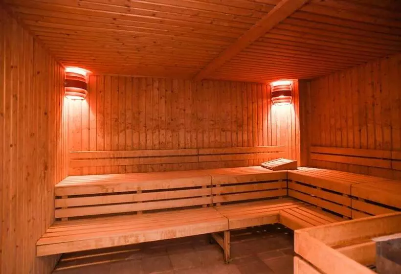 ホテル De La Baie  Thalassotherapie Previthal