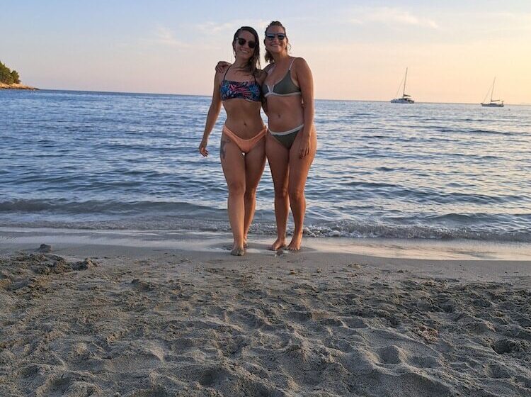 فندق Dragan S Den Hostel