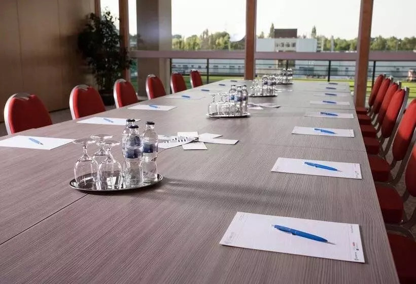 Eto Park Hotel Business & Stadium