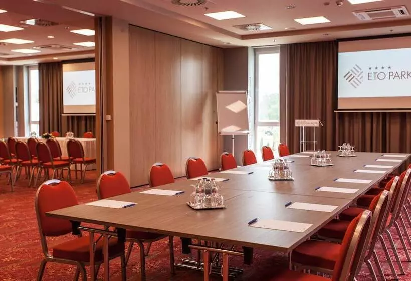 Eto Park Hotel Business & Stadium