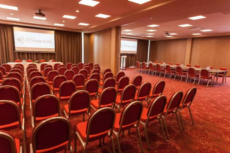 Eto Park Hotel Business & Stadium