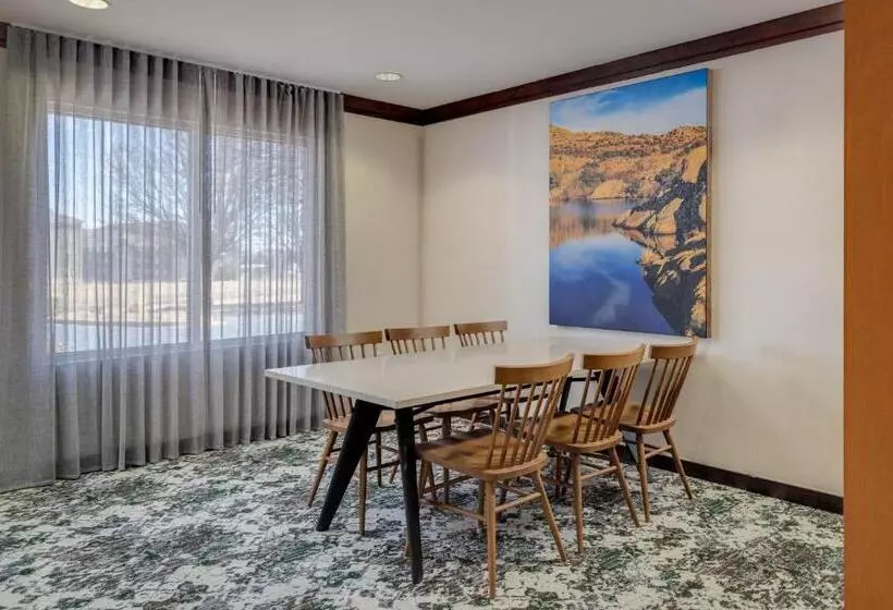 ホテル Fairfield Inn & Suites By Marriott Lawton