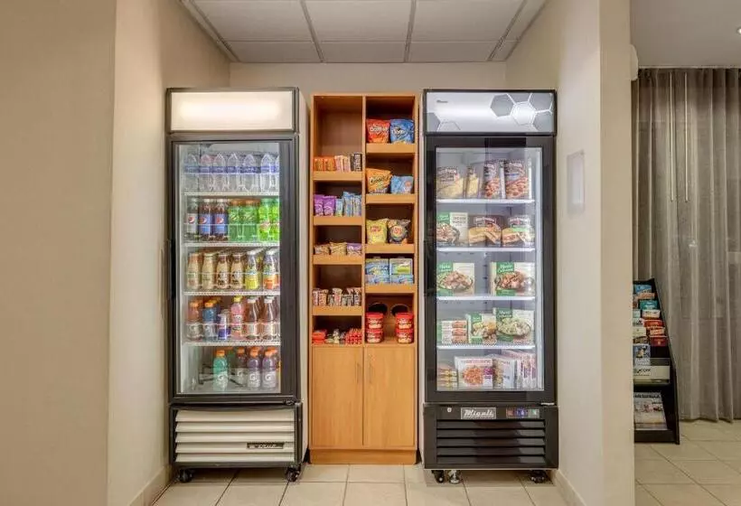 ホテル Fairfield Inn & Suites By Marriott Lawton