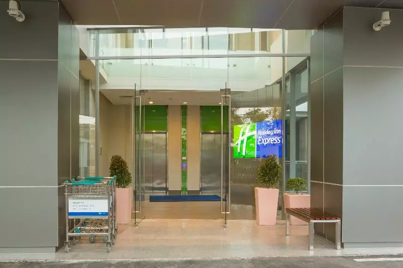 Hotel Holiday Inn Express Semarang Simpang Lima, An Ihg