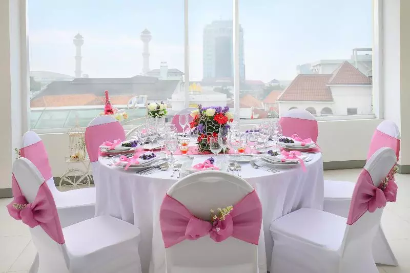 בית מלון כפרי Kimaya Braga Bandung By Harris