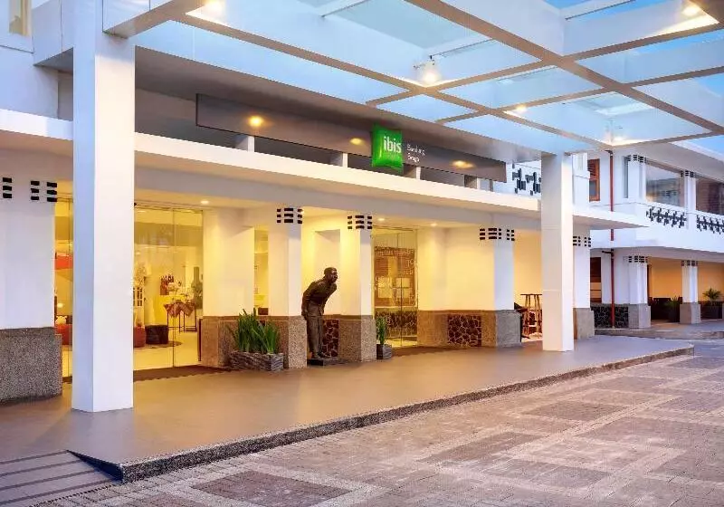 בית מלון כפרי Kimaya Braga Bandung By Harris