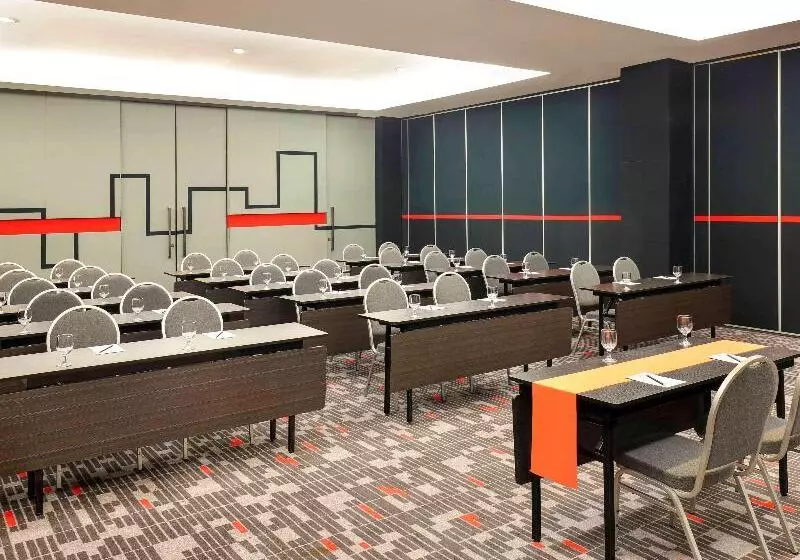 בית מלון כפרי Kimaya Braga Bandung By Harris