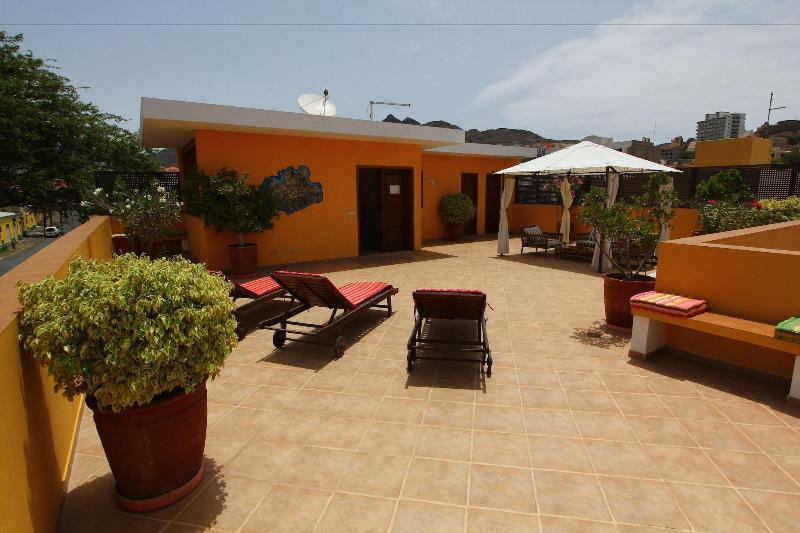 בית מלון כפרי Kira S Boutique