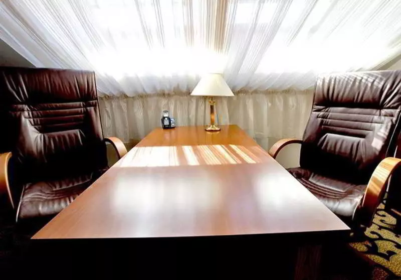 هتل Nese Pramogu Bankas Guest House