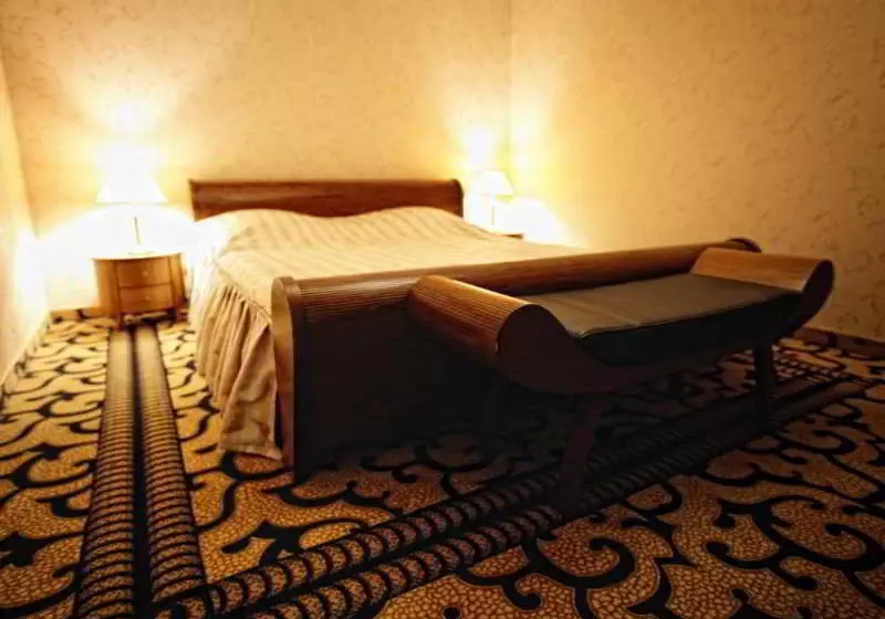 هتل Nese Pramogu Bankas Guest House