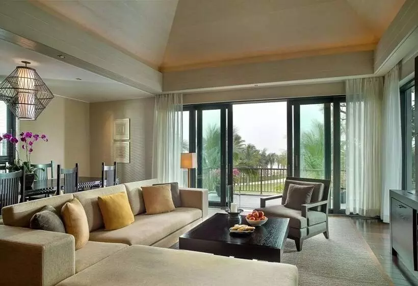 בית מלון כפרי Raffles Hainan