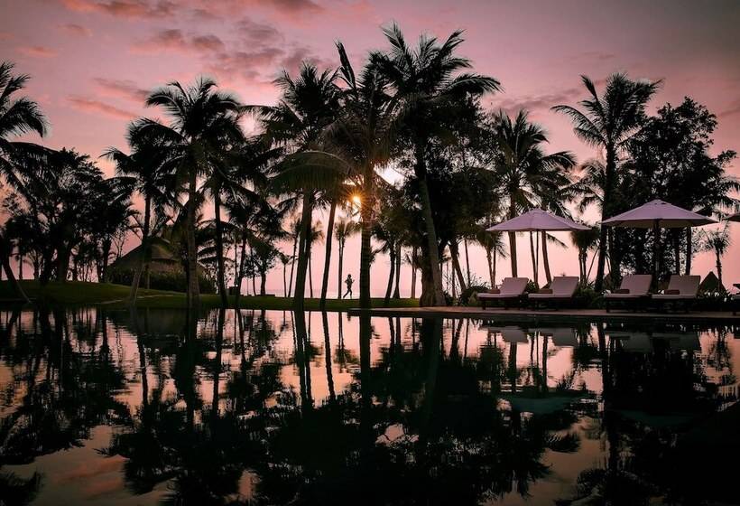 בית מלון כפרי Raffles Hainan