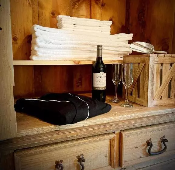 호텔 The Snowed Inn