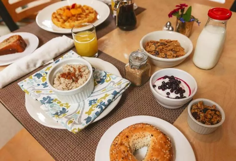 호텔 The Snowed Inn