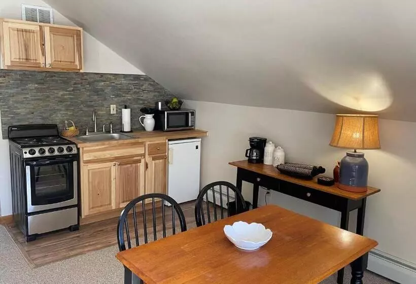 호텔 The Snowed Inn