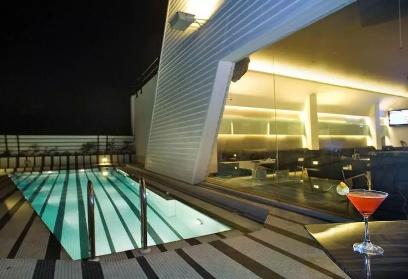 ホテル The Sonnet Kolkata