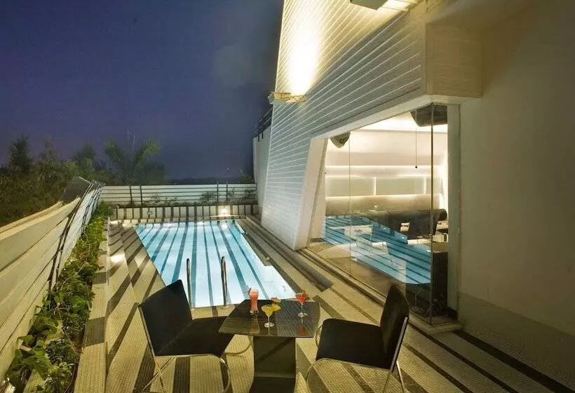 ホテル The Sonnet Kolkata