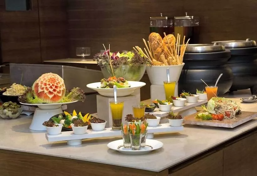 ホテル The Sonnet Kolkata