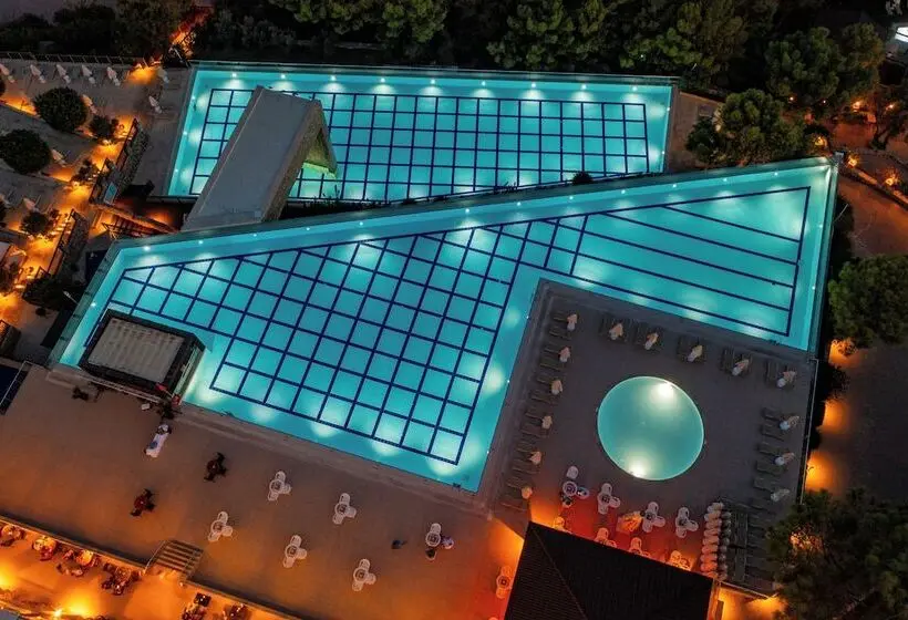 هتل Tui Blue Seno - Adults Only