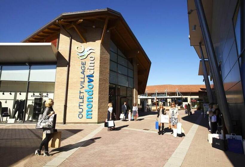 فندق Villa Cinzia