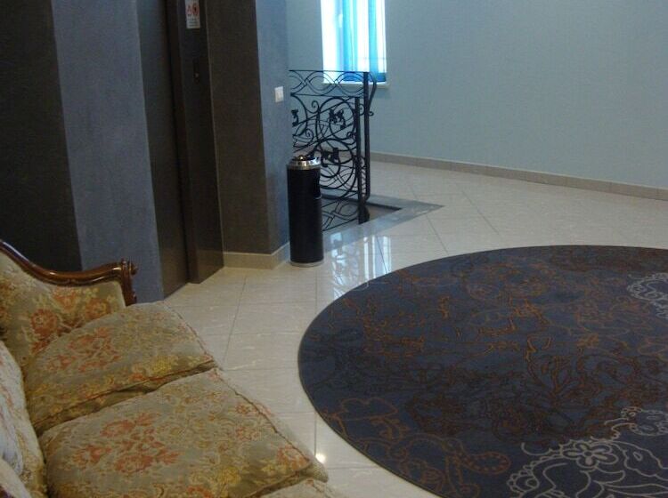 فندق Villa Cinzia