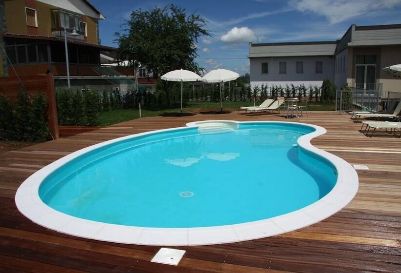 فندق Villa Cinzia