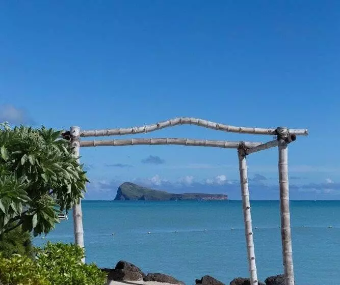 هتل Zilwa Attitude