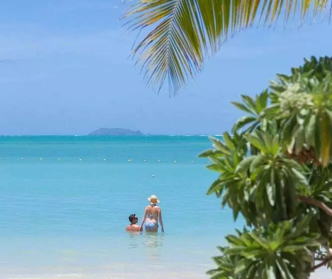 هتل Zilwa Attitude